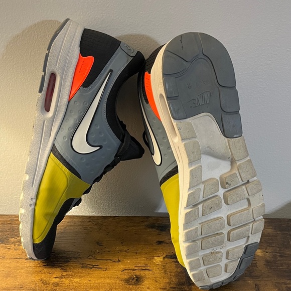 Nike Women’s Air Max Zero sz 10.5 - Picture 6 of 6